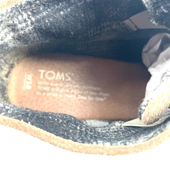 TOMS Suede Taupe Desert Wedge Lace Up Ankle Boot Booties - Picture 8 of 8